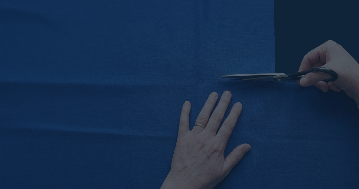 Ilustrasi menggunting kain - NEXT Indonesia Center